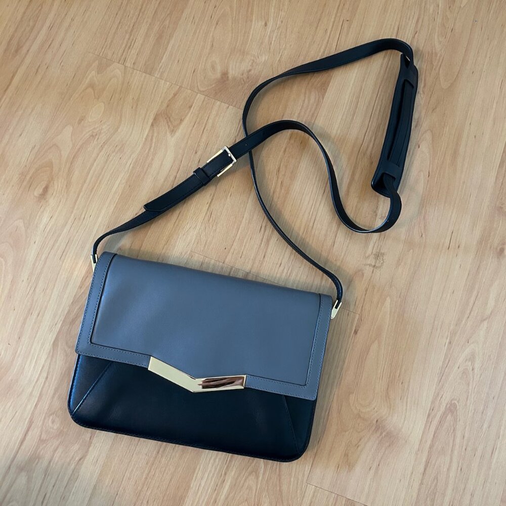 Time's Arrow Affine grey/black leather crossbody